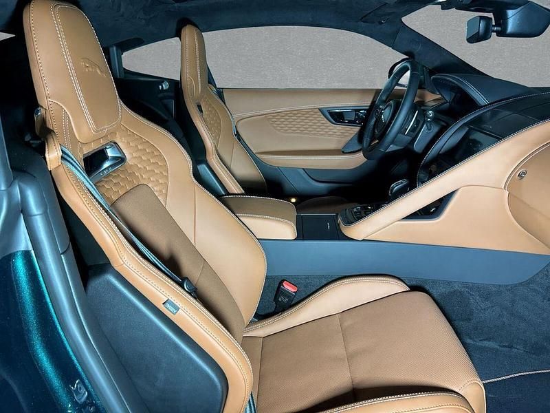Neu Jaguar F-Type 456 PS (335 kW) 2025 British racing green Coupé