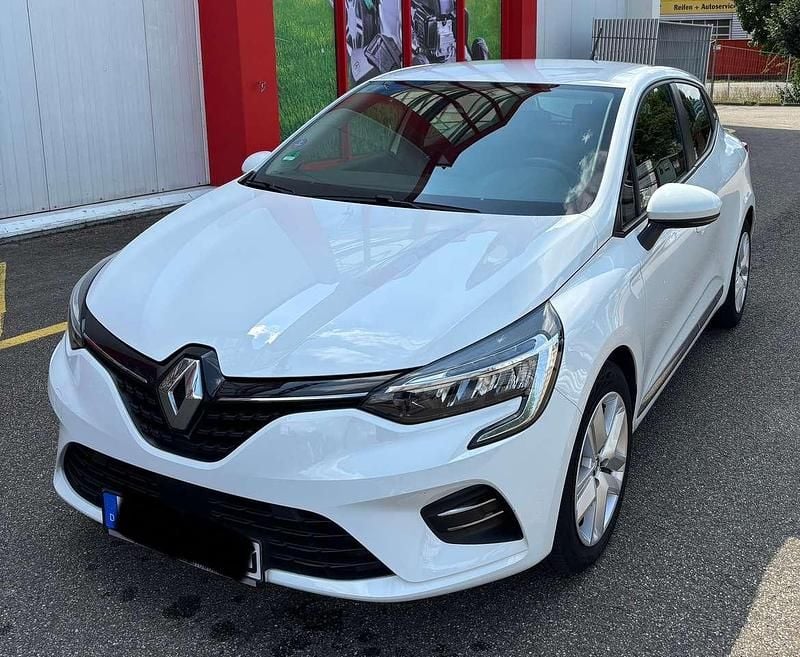 Weiß Gebraucht 2021 Renault Clio V Zen Limousine | 9.999 € (Superpreis) - Bild 1/4