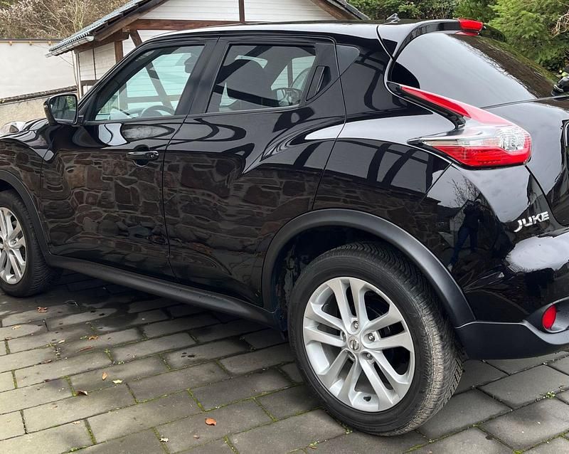 Gebraucht Nissan Juke N-Connecta 116 PS (85 kW) 2016 Schwarz SUV