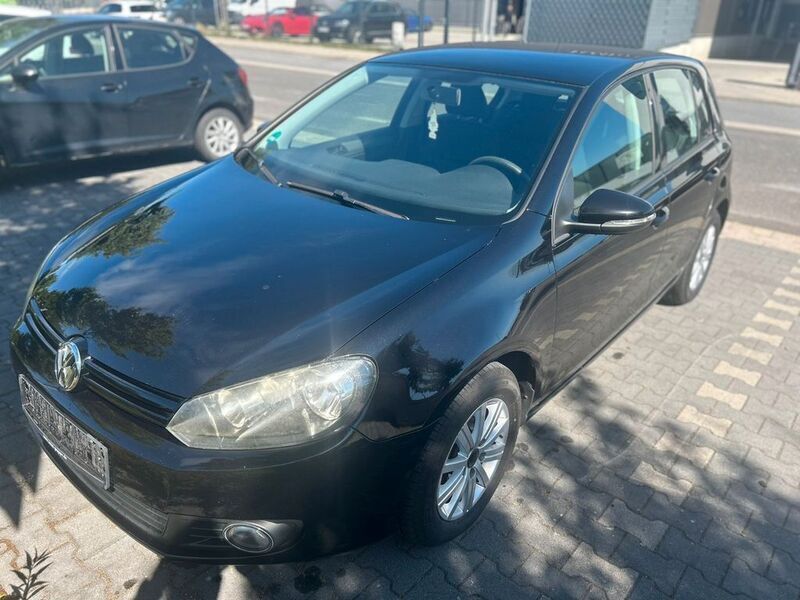 Schwarz Gebraucht 2010 VW Golf VI Comfortline Limousine | 4.199 € (Fairer Preis) - Bild 1/4