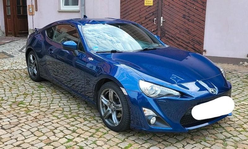 Blau Gebraucht 2016 Toyota GT86 GT Coupé | 22.999 € (Fairer Preis) - Bild 1/4