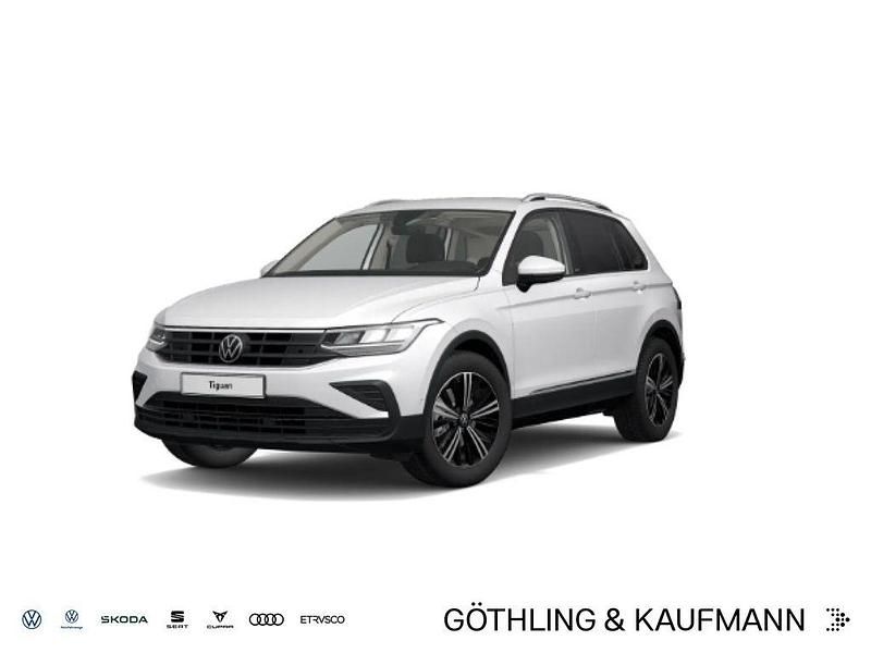 Gebraucht VW Tiguan Active 150 PS (110 kW) 2023 Oryxweiß perlmutteffekt SUV