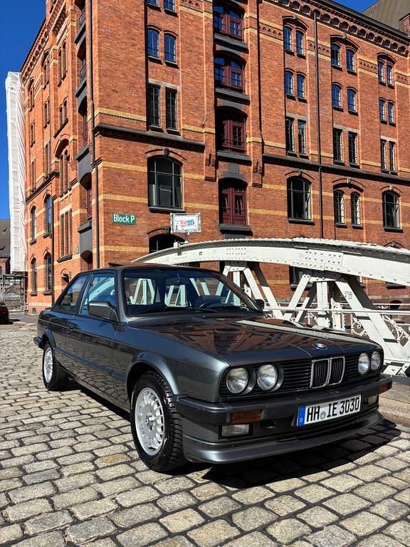 Gebraucht BMW 320 Shadowline 129 PS (94 kW) 1987 Grau Coupé