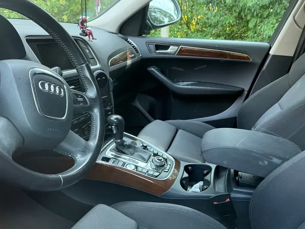 Gebraucht Audi Q5 211 PS (155 kW) 2008 Silber SUV