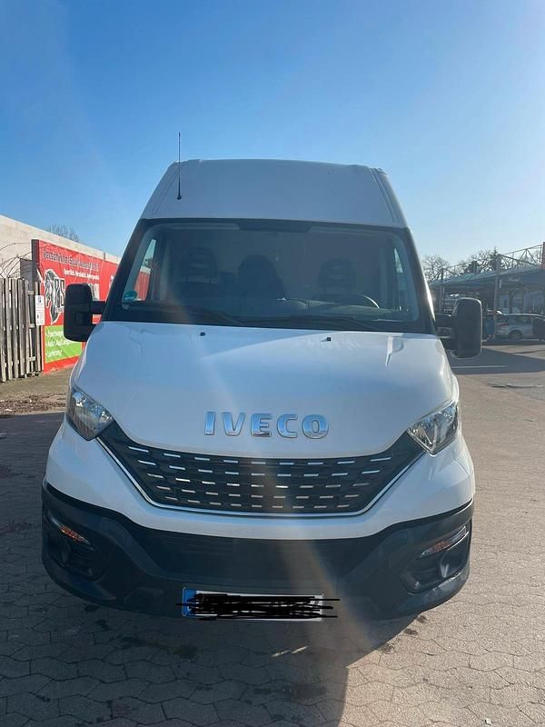 Gebraucht Iveco Daily 136 PS (100 kW) 2020 Weiß
