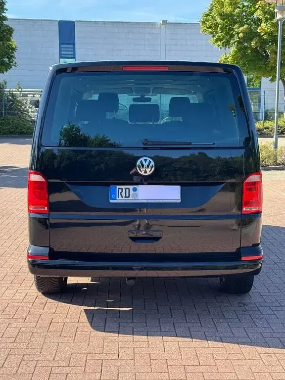 Gebraucht VW Multivan 199 PS (146 kW) 2019 Schwarz Van / Kleinbus