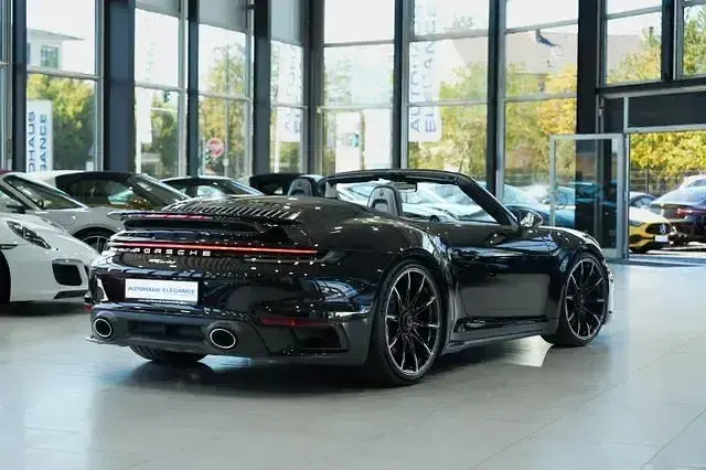 Gebraucht Porsche 911 Turbo Chrono 581 PS (427 kW) 2020 Tiefschwarzmetallic Coupé