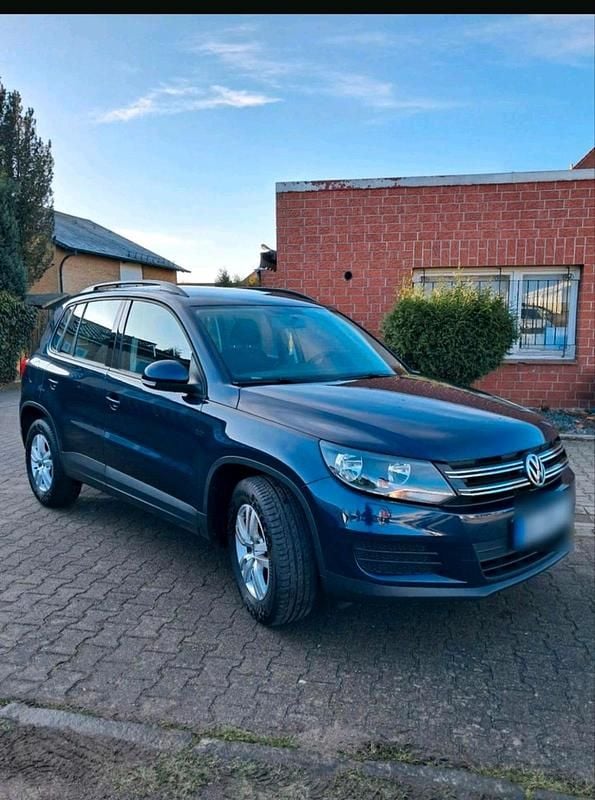 Blau Gebraucht 2015 VW Tiguan SUV | 8.500 € (Fairer Preis) - Bild 1/4