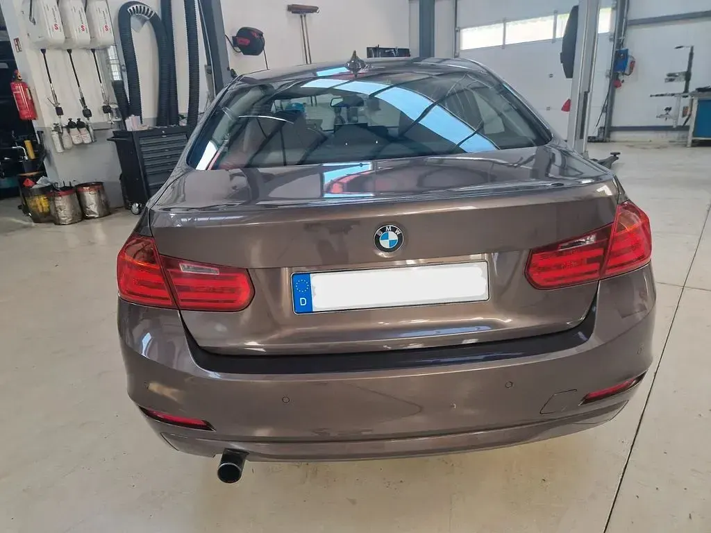 Gebraucht BMW 316 Luxury Line 116 PS (85 kW) 2013 Braun Limousine