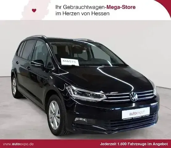 Gebraucht VW Touran Comfortline 150 PS (110 kW) 2023 Van / Kleinbus
