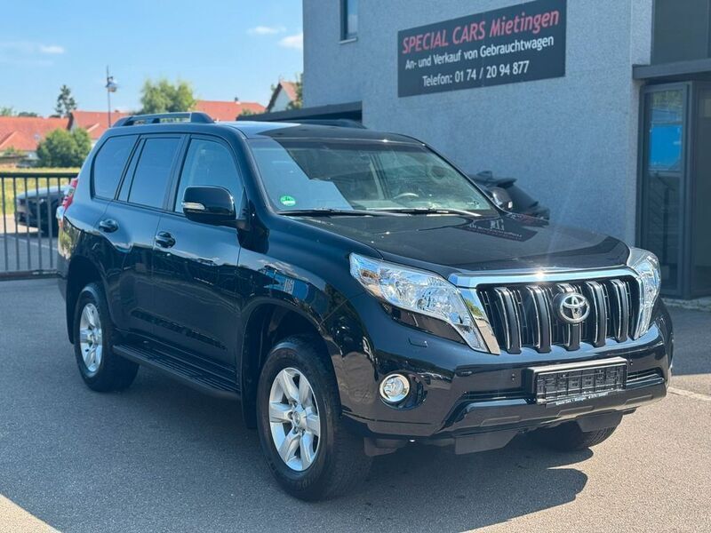 Schwarz Gebraucht 2015 Toyota Land Cruiser Comfort SUV | 31.600 € - Bild 1/4