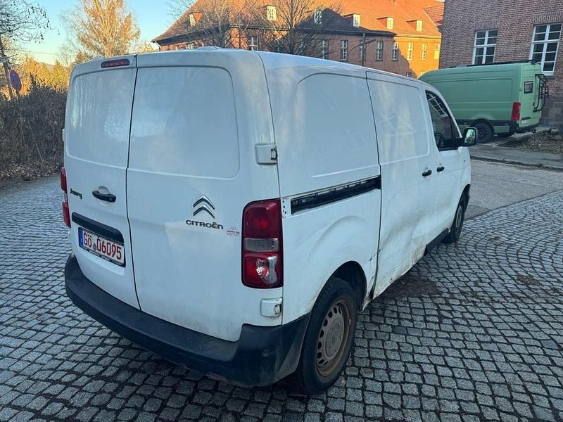 Gebraucht Citroën Jumpy 122 PS (89 kW) 2020 Weiß Van / Kleinbus