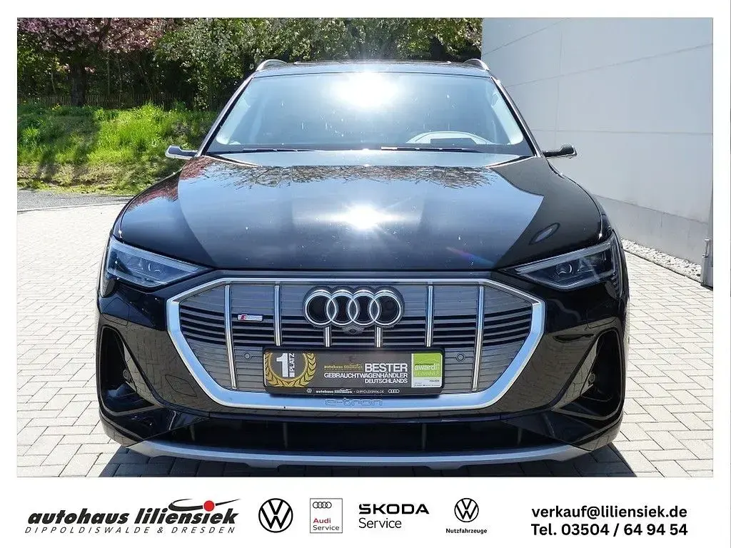Gebraucht Audi e-tron S-Line 300 kW (408 PS) 2022 Schwarz SUV