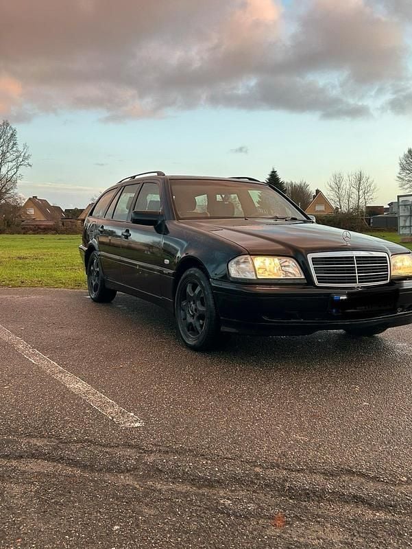 Gebraucht Mercedes C200 136 PS (100 kW) 1998 Schwarz Kombi
