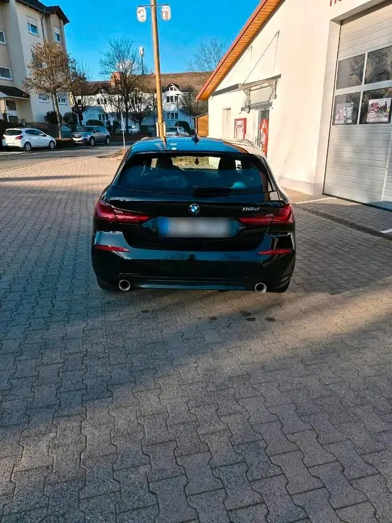 Gebraucht BMW 118 Sport Line 150 PS (110 kW) 2020 Schwarz Kleinwagen