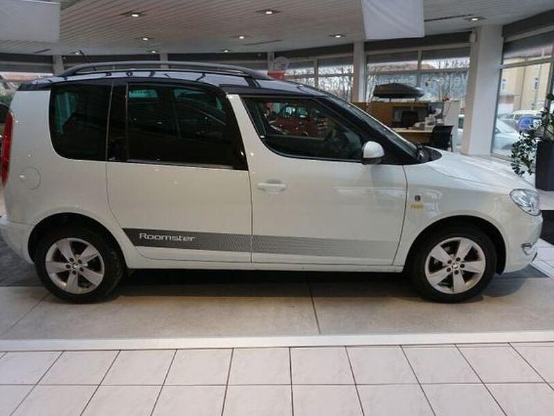 Gebraucht Skoda Roomster Fresh 86 PS (63 kW) 2014 Weiß Van / Kleinbus