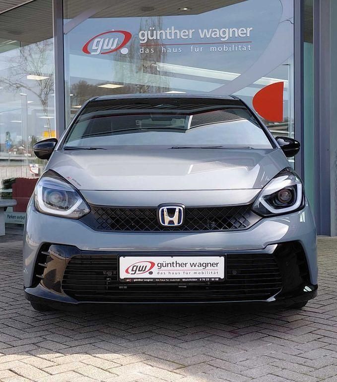 Gebraucht Honda Jazz Advance 107 PS (78 kW) 2024 Urban grey p. Kleinwagen