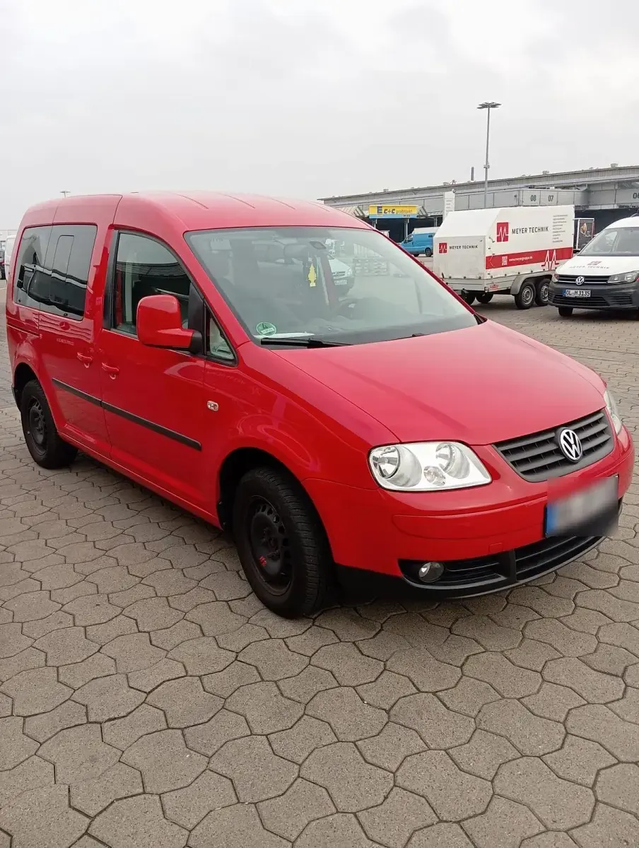 Gebraucht VW Caddy 102 PS (75 kW) 2010 Rot Van / Kleinbus