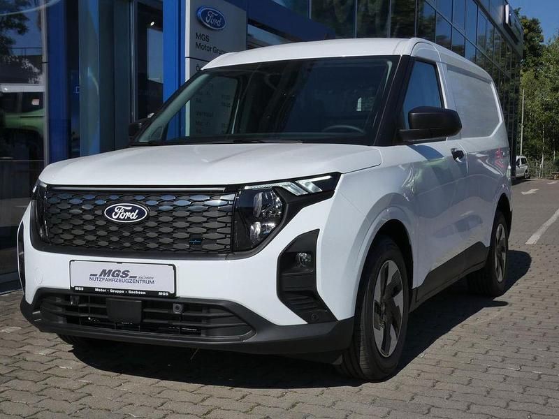 Gebraucht Ford Courier 100 kW (136 PS) 2025 Weiß Van / Kleinbus