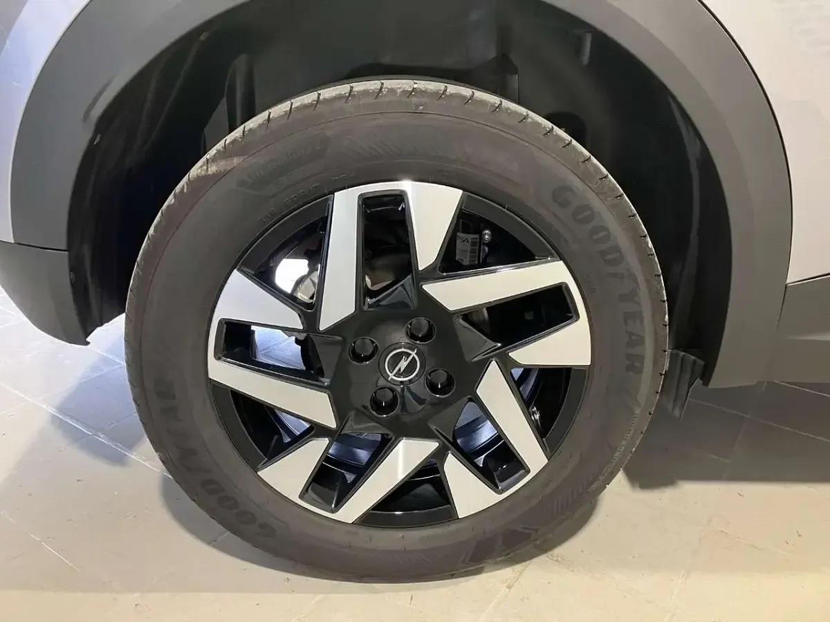 Gebraucht Opel Mokka Enjoy 131 PS (96 kW) 2024 Grau SUV