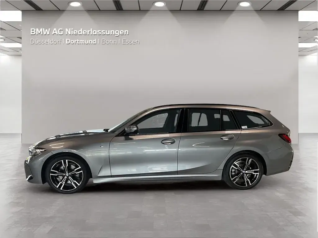 Gebraucht BMW 320 M Sport 184 PS (135 kW) 2024 Grau Kombi