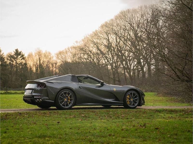 Gebraucht Ferrari 812 799 PS (587 kW) 2021 Grau Cabrio