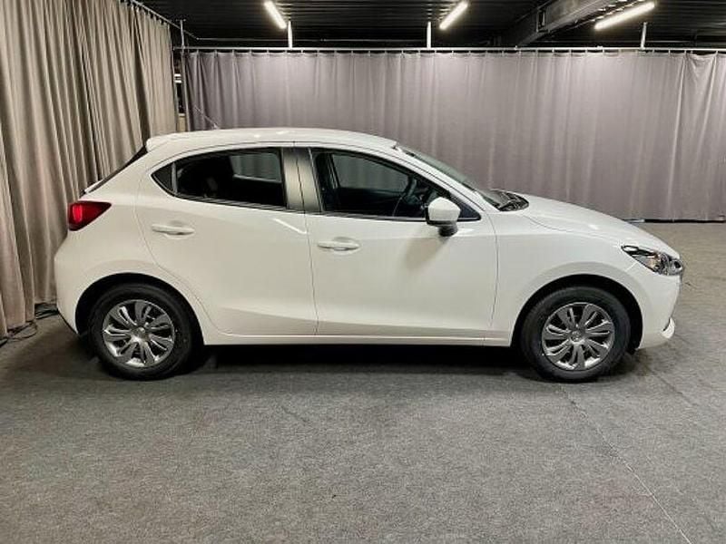 Second-hand Mazda 2 Center-Line 90 CP (66 kW) 2022 Alb Hatchback