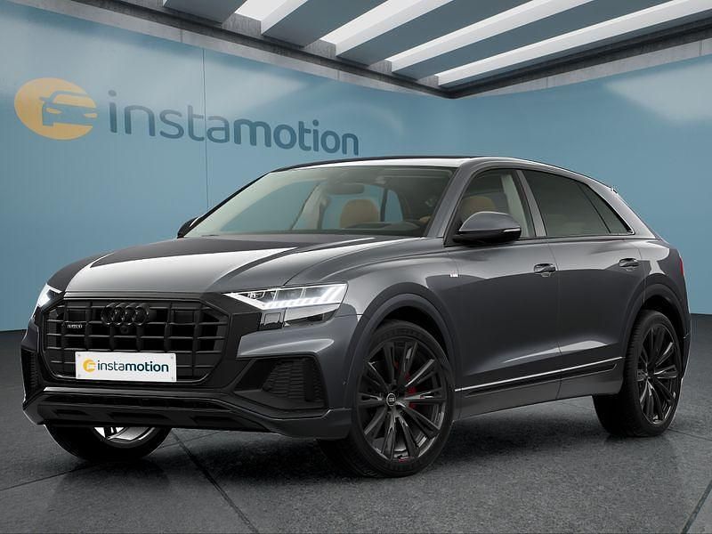 Grün Gebraucht 2022 Audi Q8 SUV | 81.149 € - Bild 1/4