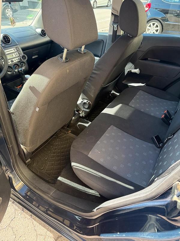 Gebraucht Ford Fiesta 80 PS (58 kW) 2005 Kleinwagen
