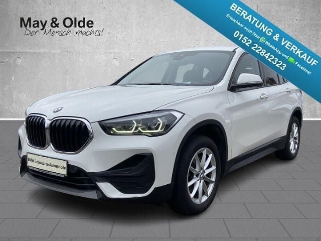 Weiss Gebraucht 2022 BMW X1 Sport Line SUV | 23.777 € (Guter Preis) - Bild 1/4