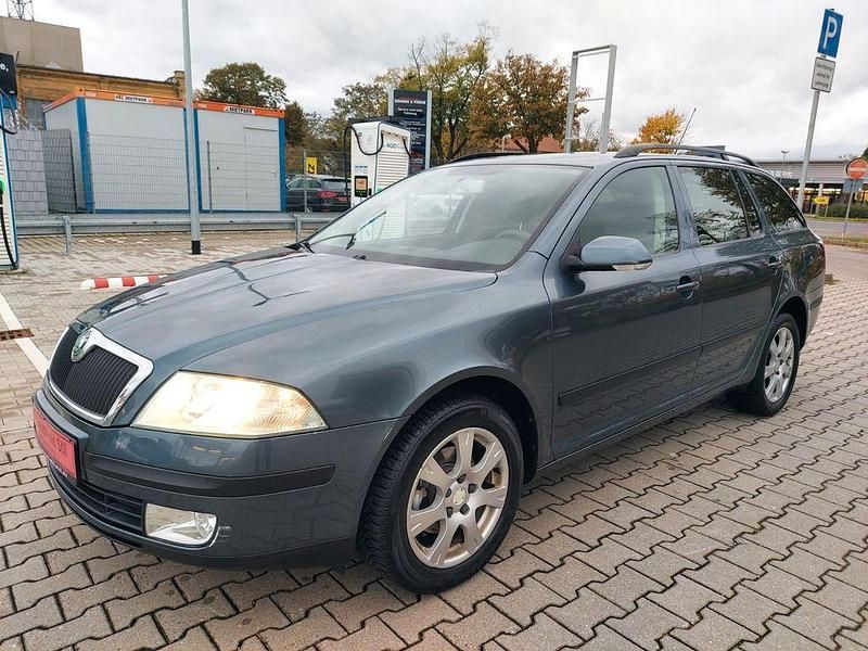 Gebraucht Skoda Octavia Ambiente 116 PS (85 kW) 2004 Grau Kombi