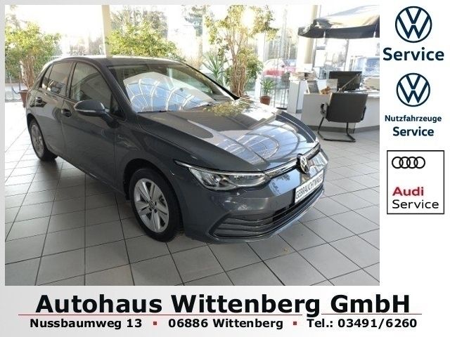 Gebraucht VW Golf VIII Life 131 PS (96 kW) 2023 Grau Kleinwagen
