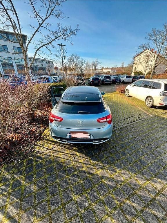 Gebraucht Citroën DS5 163 PS (119 kW) 2012 Blau Kleinwagen