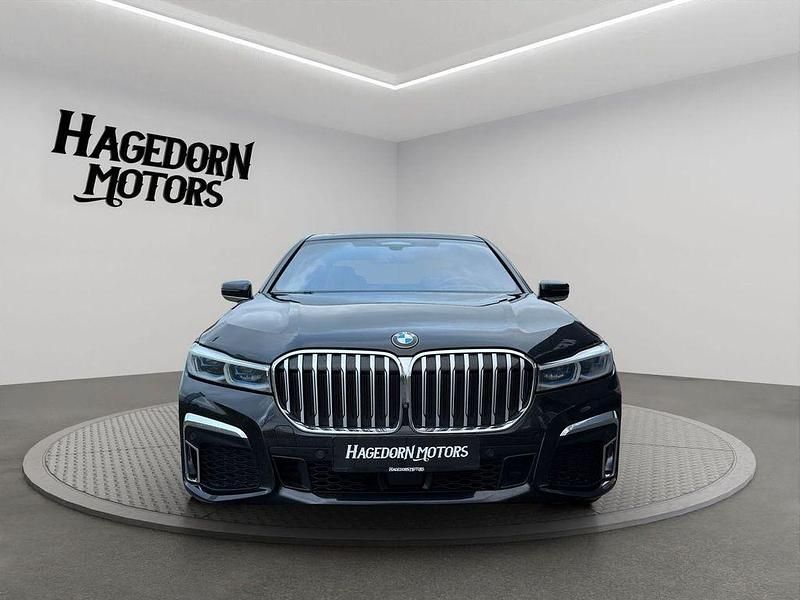 Gebraucht BMW 740 M Sport 340 PS (250 kW) 2022 Schwarz Limousine