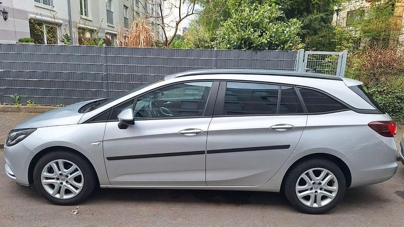 Gebraucht Opel Astra 136 PS (100 kW) 2019 Silber Kombi