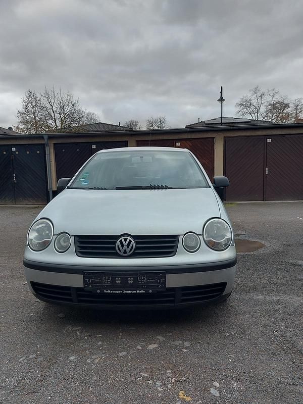 Silber Gebraucht 2002 VW Polo Kleinwagen | 350 € (Superpreis) - Bild 1/4