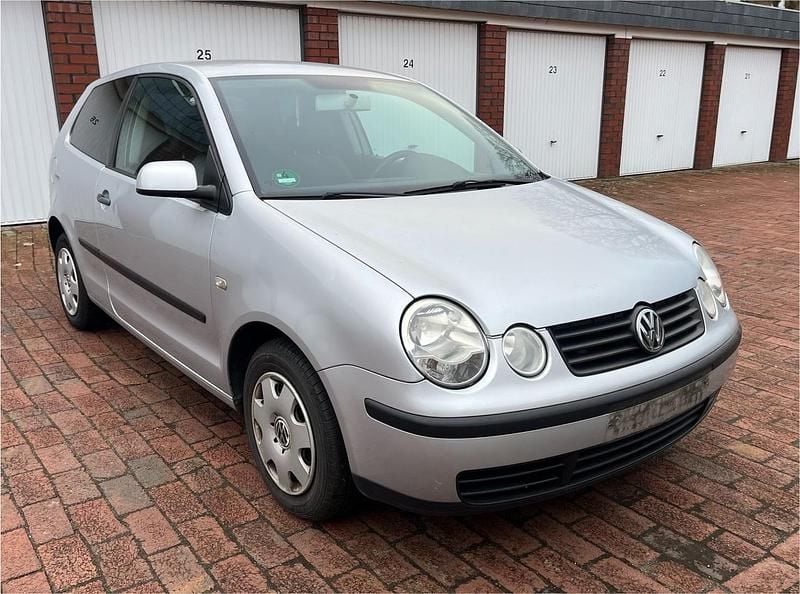 Gebraucht VW Polo 54 PS (39 kW) 2002 Silber Kleinwagen