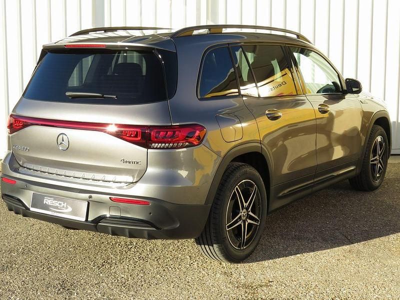 Gebraucht Mercedes EQB300 AMG 167 kW (228 PS) 2022 Mountaingrau SUV