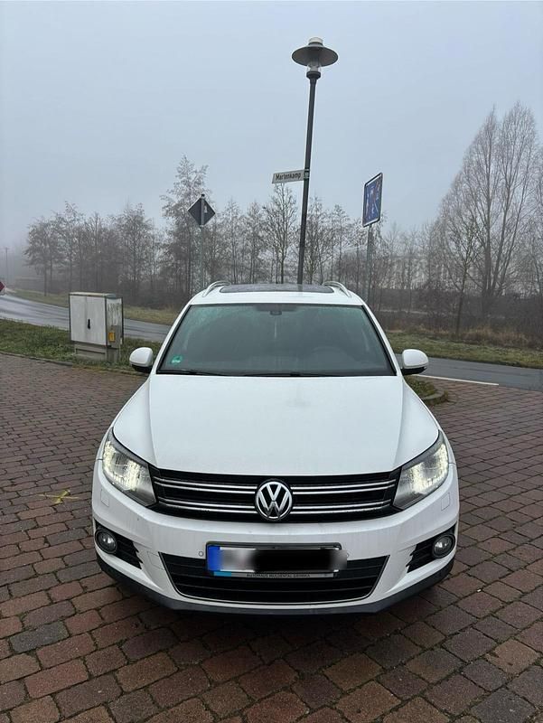 Weiß Gebraucht 2012 VW Tiguan SUV | 9.490 € (Fairer Preis) - Bild 1/4