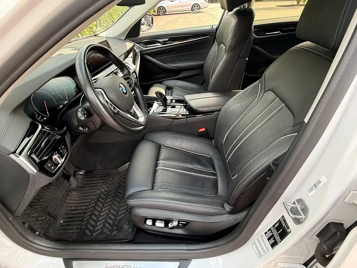Gebraucht BMW 530 Luxury Line 265 PS (194 kW) 2019 Weiß Kombi
