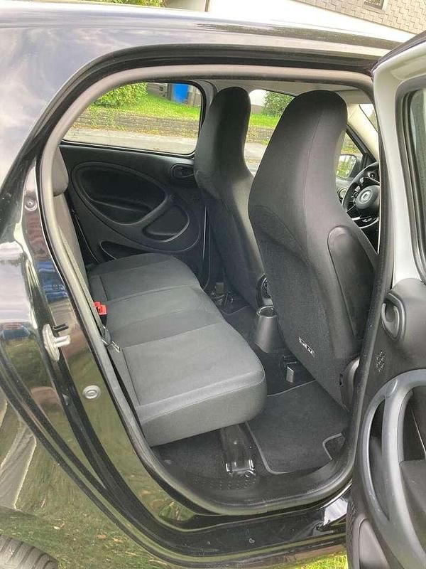 Gebraucht Smart ForFour 71 PS (52 kW) 2018 Weiß Kleinwagen