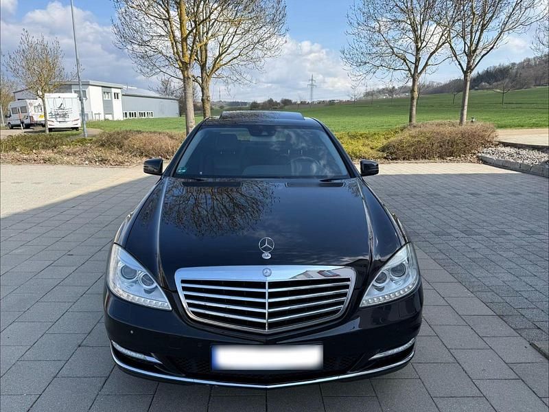 Gebraucht Mercedes S350 272 PS (200 kW) 2010 Schwarz Limousine