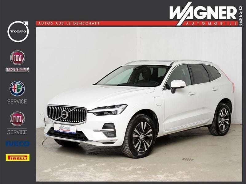 Weiß Gebraucht 2022 Volvo XC60 Core SUV | 40.450 € (Superpreis) - Bild 1/4