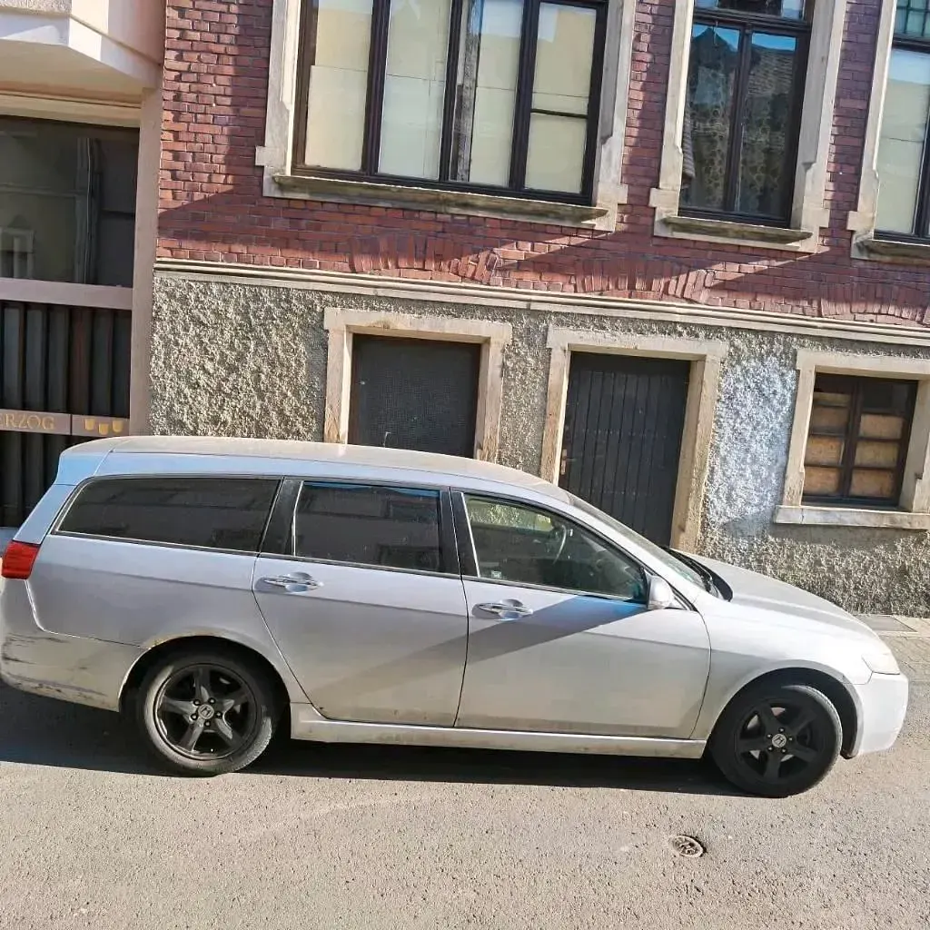 Gebraucht Honda Accord 140 PS (102 kW) 2004 Silber Kombi