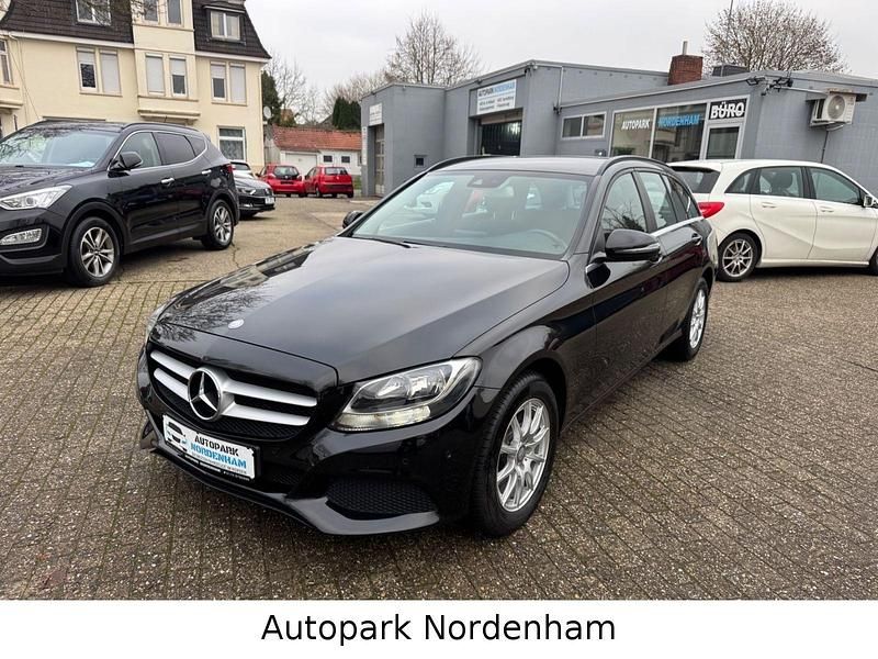 Schwarz Gebraucht 2016 Mercedes C220 Kombi | 10.950 € (Guter Preis) - Bild 1/4