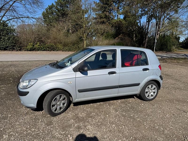Gebraucht Hyundai Getz 67 PS (49 kW) 2008 Silber Kleinwagen