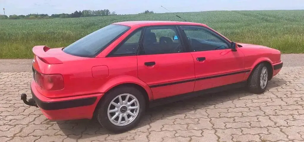 Gebraucht Audi 80 133 PS (97 kW) 1993 Rot Limousine
