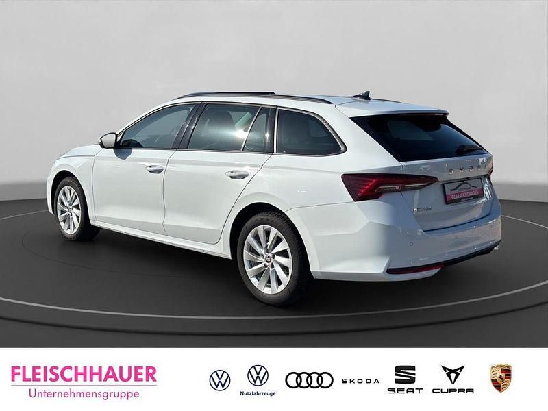 Gebraucht Skoda Octavia Selection 150 PS (110 kW) 2025 Weiss Kombi