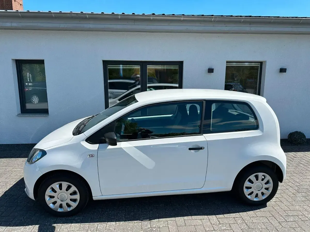 Gebraucht Skoda Citigo Active 60 PS (44 kW) 2015 Weiß Kleinwagen