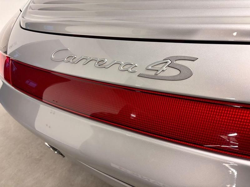 Gebraucht Porsche 911 Carrera 4S 320 PS (235 kW) 2003 Arktissilbermetallic Coupé